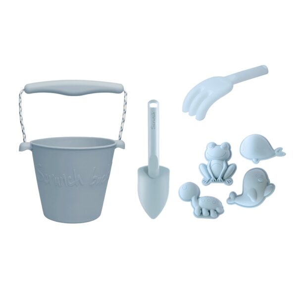 Set (Cubo + Pala + Moldes + Rastrillo) Blue