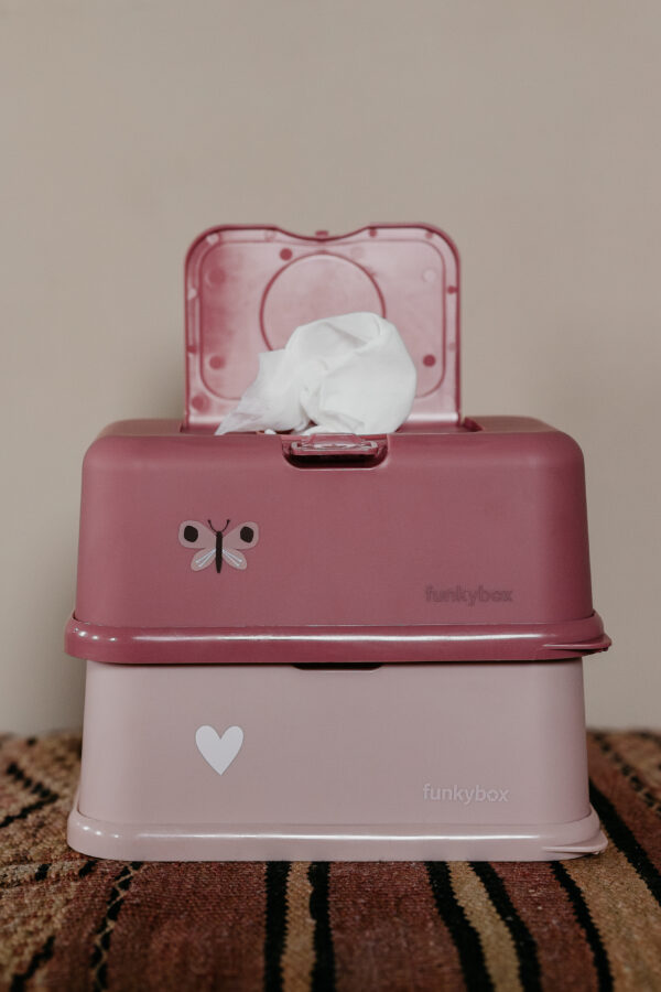 Dispensador de Toallitas Rosa Mariposa - Imagen 3