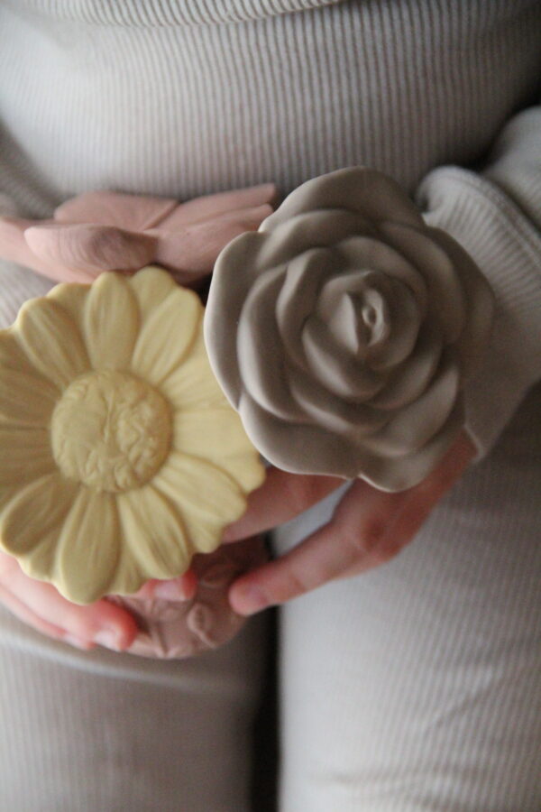 Sonajero Daisy Amarilla - Imagen 7