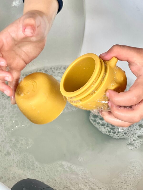 JUGUETES DE BAÑO DARK - Imagen 6