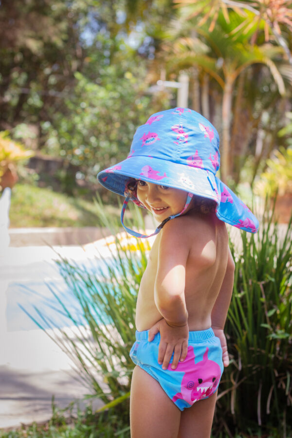 Gorro Bebé Tiburón Rosa - Imagen 4