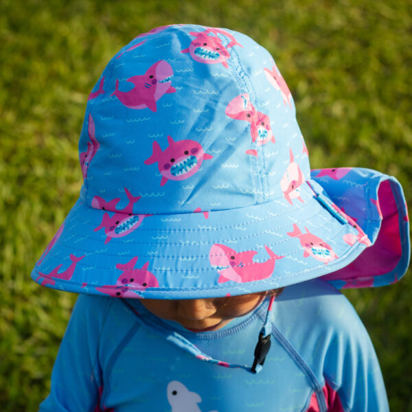 Gorro Bebé Tiburón Rosa - Imagen 3