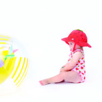 Bañador + Gorro Fresa - Imagen 2