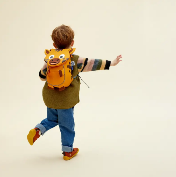 MOCHILA 1 - 3 AÑOS JIRAFA - Imagen 7