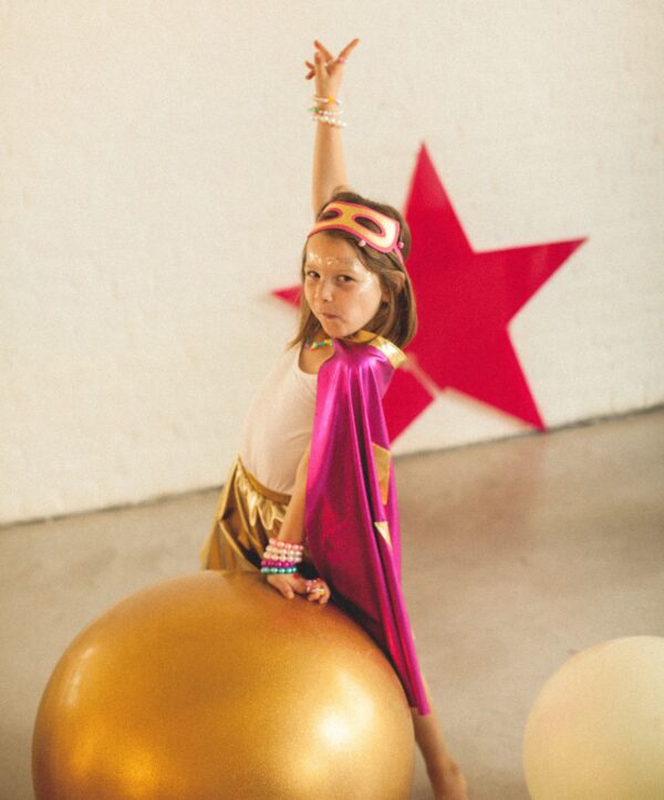 SET SUPERHÉROE ROSA - Imagen 8